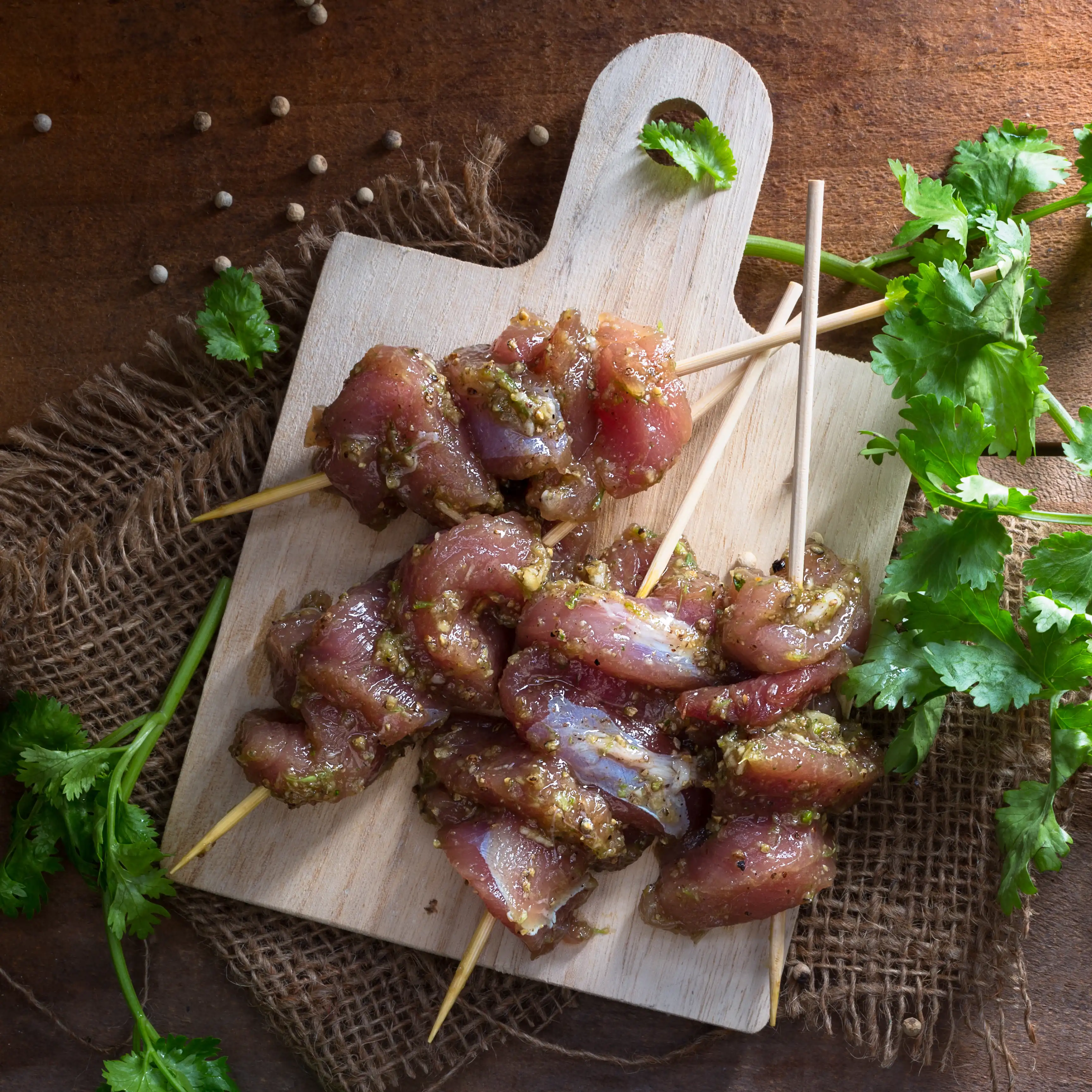 Brochettes marinées